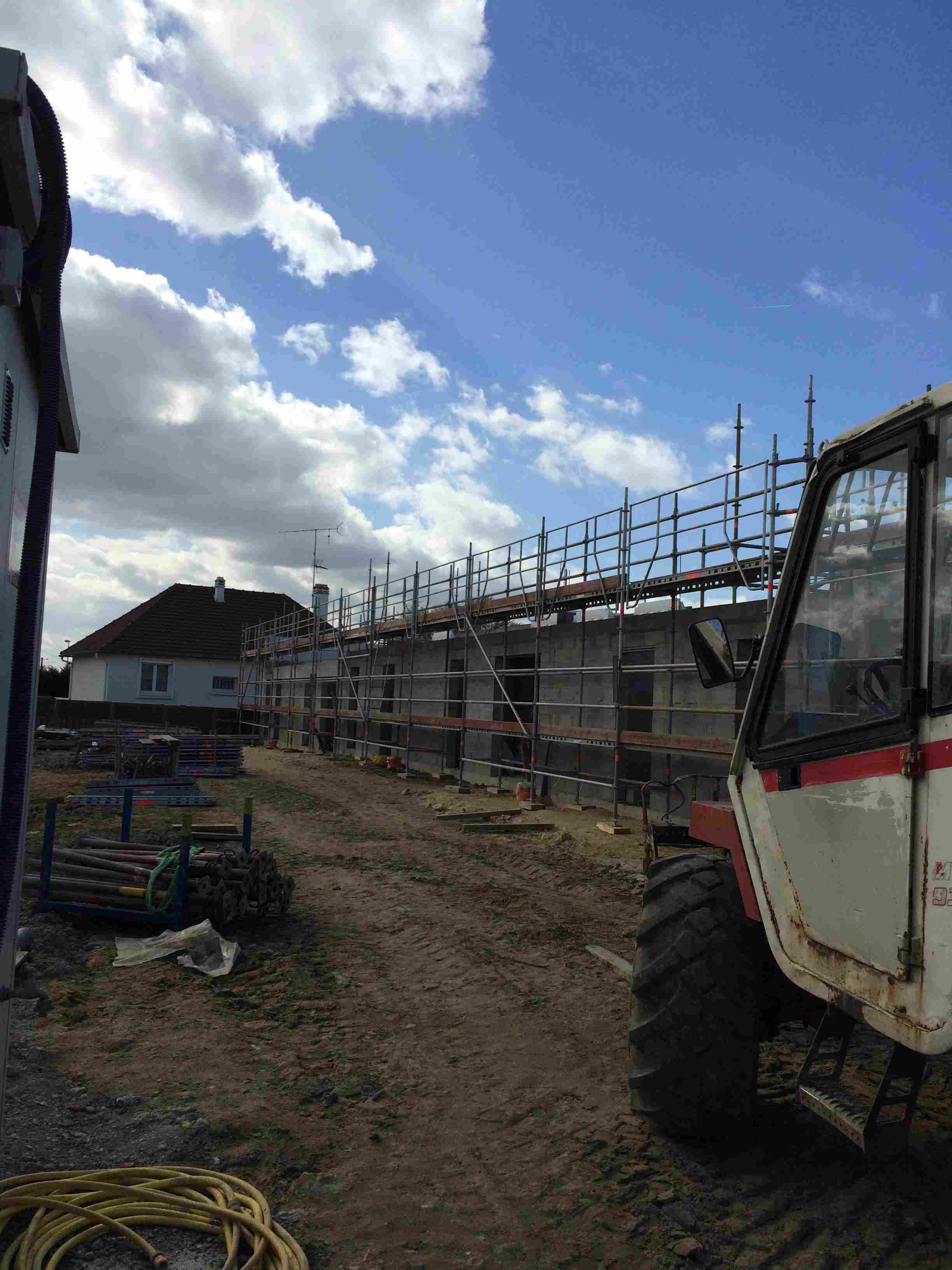 Lacroix Saint Ouen construction moderne logement locatif